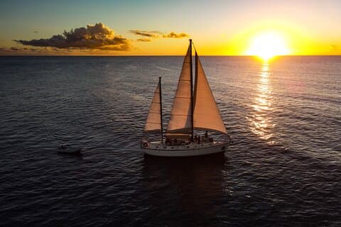 Vela privata al porto al tramonto (25 max)