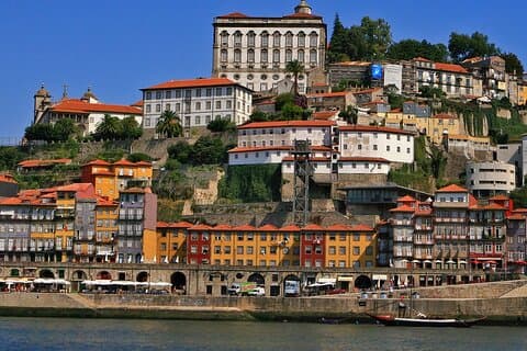 Tour Privado de 4 Horas no Porto com Recepção no Hotel
