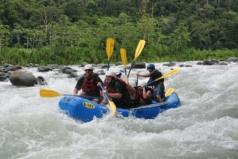 Parco Nazionale Manuel Antonio Classe di rafting sulle rapide ll e lll