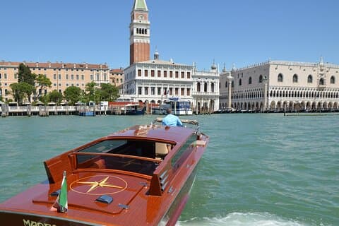 Tour del Canal Grande di 1 ora con barca di lusso