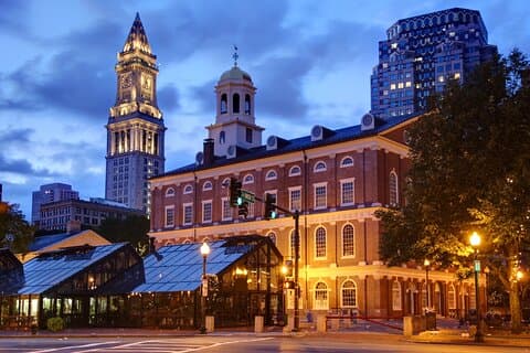Ghosts of Boston Tour a piedi notturno