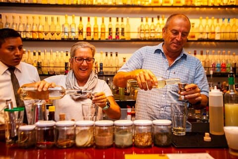 Pisco Sour Secrets : Mixologie pratique à Cusco historique