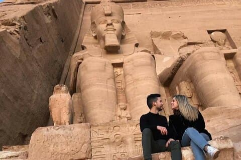 Viaggio al tempio di Abu Simbel in pullman da Assuan