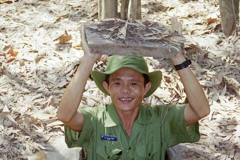 Experiencia privada de día completo en el templo de Cao Dai y los túneles de Cu Chi