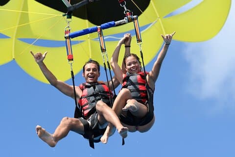 Parapente na Baía de Maunalua - Oahu's fora do Waikiki Playground