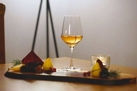 Dégustation privée de fromages et de vins d'une heure à Sofia