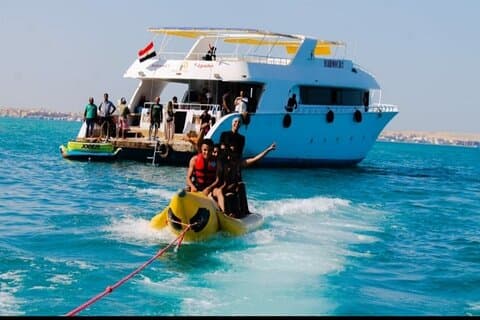 Private boat snorkeling hurghada