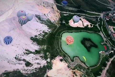 Tour di Pamukkale da Kusadasi con volo in mongolfiera