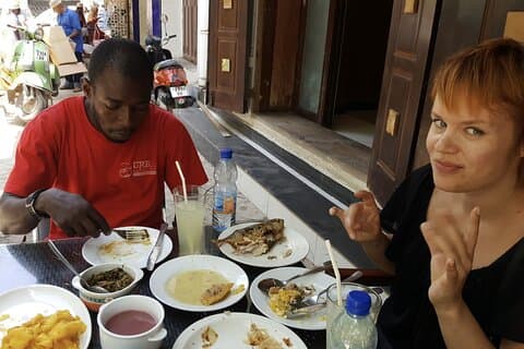 Excursão privada de cultura alimentar em Stone Town