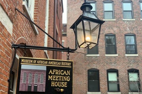 Tour audio a piedi della ferrovia sotterranea di Beacon Hill a Boston