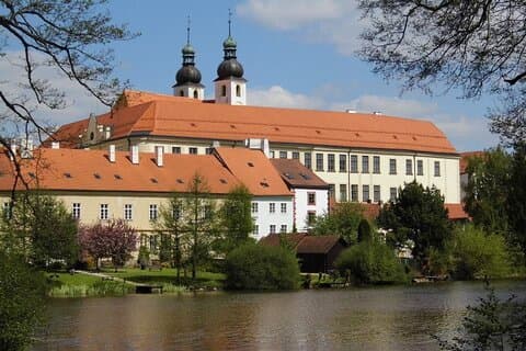 10 heures de visite privée de deux villes en voiture: Telč et Třebíč