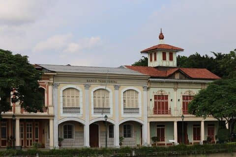Tour por la ciudad de Guayaquil y visita al Parque Histórico