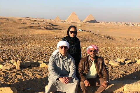 Private Tour zu Pyramiden, Sphinx, Muesum von Hurghada mit dem Bus