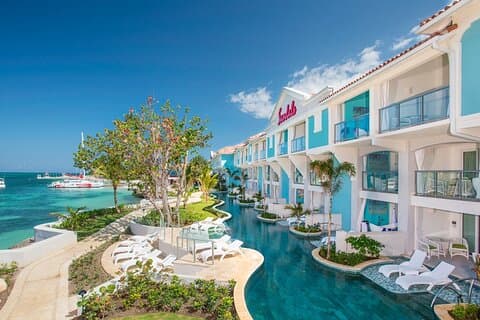 Traslado privado del aeropuerto a Sandals Montego Bay Resort