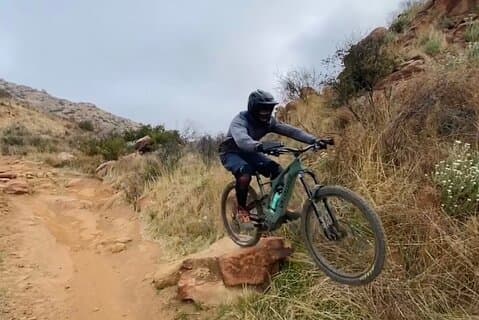 Secret Trail Electric Mountain Bike Tour em Oak Park: Avançado