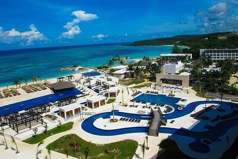 Transferts depuis l'aéroport de Royalton Hideaway Blue Waters