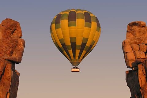 Luxor: Sonnenaufgang Heißluftballonfahrt