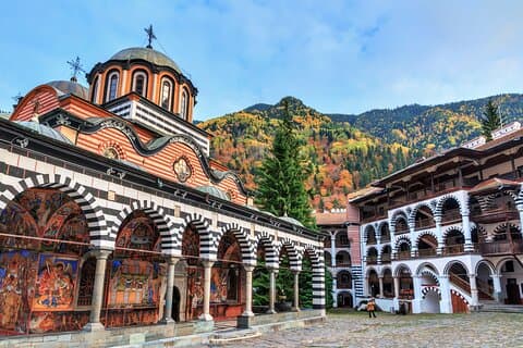 Road Trip Bulgaria™, GPS e audioguida al monastero di Rila e alle piramidi di Stob
