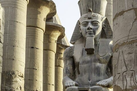Over dag privat tur til Luxor fra Kairo.