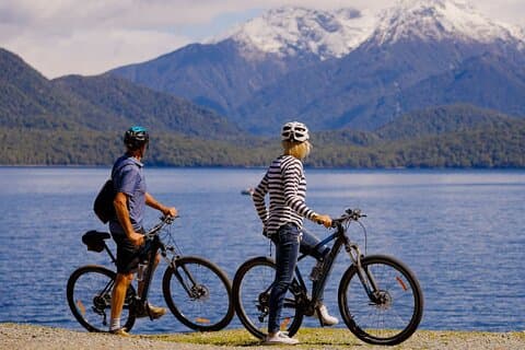 Fiordland Jet Boat et Vélo Combo de Te Anau
