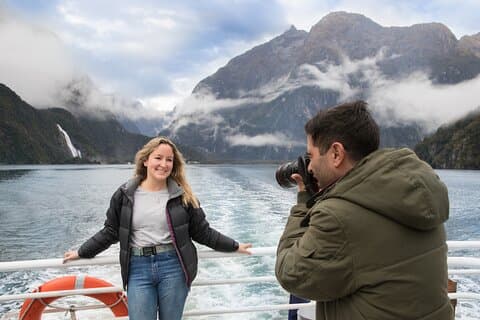 Milford Sound Day Tour med naturskønne krydstogt fra Queenstown