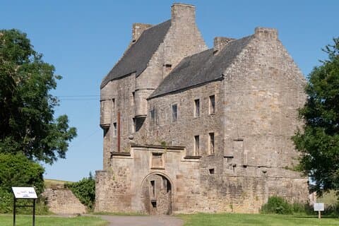Outlander Blood of my Blood 3 location day tours from Edinburgh
