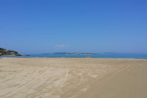 Private halbtägige Tour zum Strand von Glyfada und zum Kaiserthron