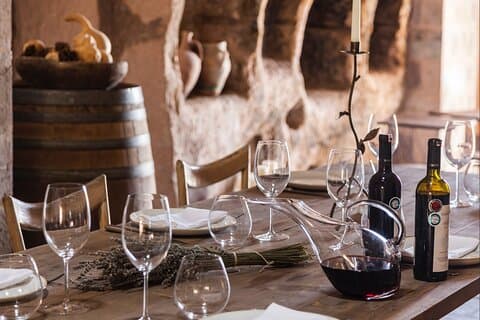 SKIP-THE-LINE: Cappadocia Tour m/vinsmagning og lerformning