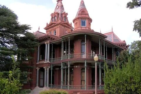 Anmeldelse af Madam's Curse Walking Ghost Tour