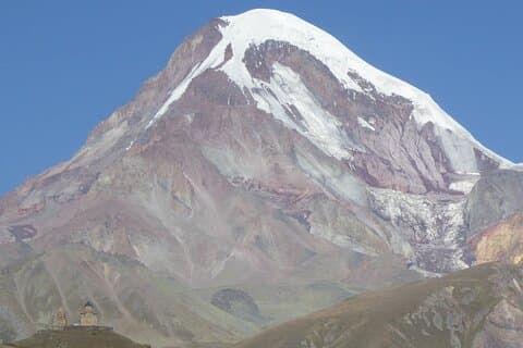 Esplêndido passeio a Kazbegi (Stepantsminda)