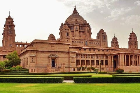 Private One Way Transfer From Pushkar To Jodhpur In AC Vehicle