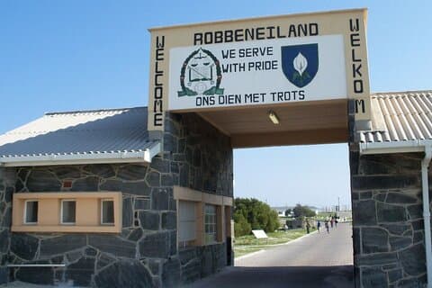 Robben Island Boat Trip & Museum Tour y Diamond Museum Shared Experience