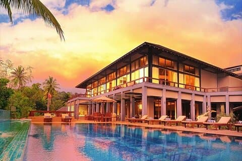 Private Taxi from Sri Lanka Airport (BIA-CMB) to Kandy Hotels