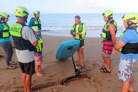 Electric Foilboard-turer/lektioner/sessioner på Sugar Beach, Maui