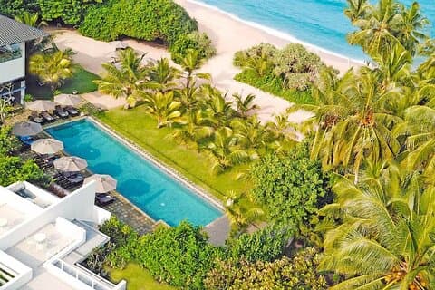 Private Taxi from Sri Lanka Airport (CMB-BIA) to Calamansi Cove Ahungalla