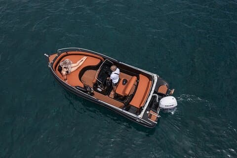 Alquiler de barcos en Santorini sin licencia