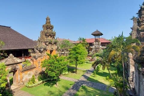 Museu Privado de Bali e Excursão Histórica ao Monumento Bajra Sandhi
