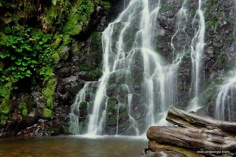 Excursión privada a las montañas de Adjara desde Batumi