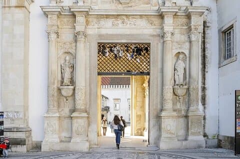 Aspectos destacados históricos de Coimbra: un recorrido de audio autoguiado