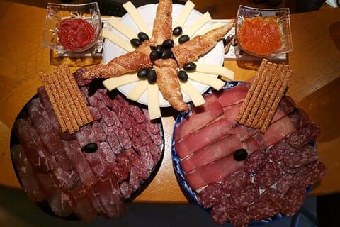 Visite des coupes et des vins bulgares
