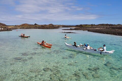 Passeio havaiano de canoa, caiaque e surfski