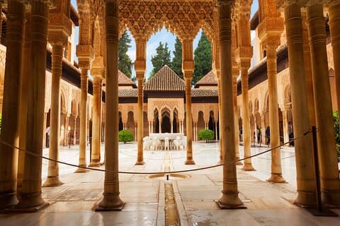 Visita guiada ao Alhambra com os Jardins Generalife