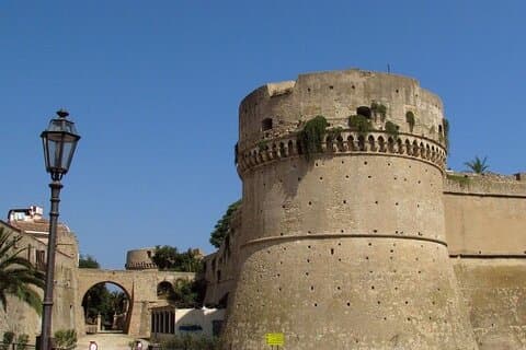 Private Walking Tour from Crotone to Isola Capo Rizzuto