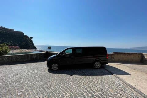 Privat overføring fra Napoli til Sorrento eller Sorrento til Napoli