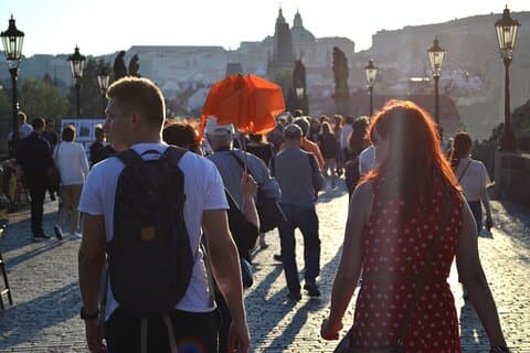 Kvällsutsikt Promenad i Prag