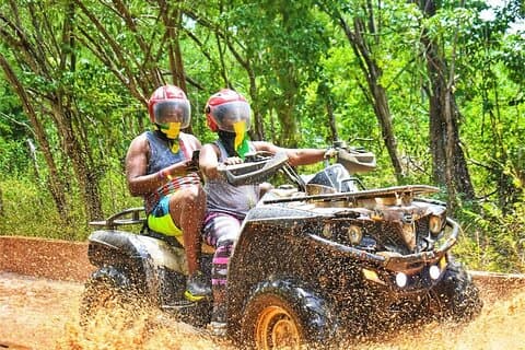 Atv Adventure og Ricks Cafe privat tur