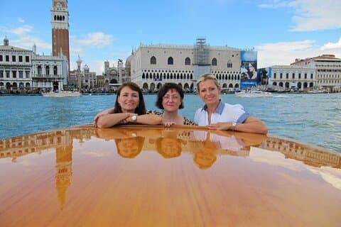 Venecia : Comida Escondida Privada & Gran Canal Boat Experience