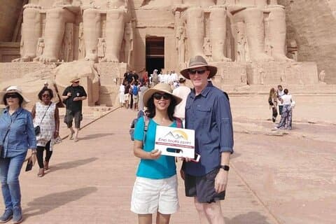 Tour di un giorno ad Abu Simbel dal Cairo