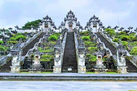 Tour di 3 giorni: Tanah Lot Temple e Lempuyang The Gate Of Heaven