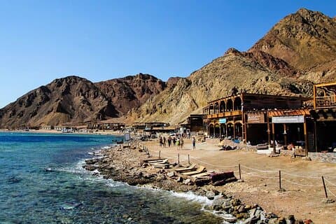Blå hål och 3 pooler Snorkla med lunch från Sharm El Sheikh